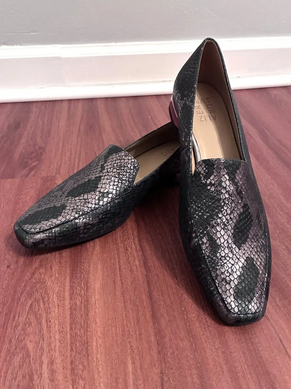 Naturalizer clea snake